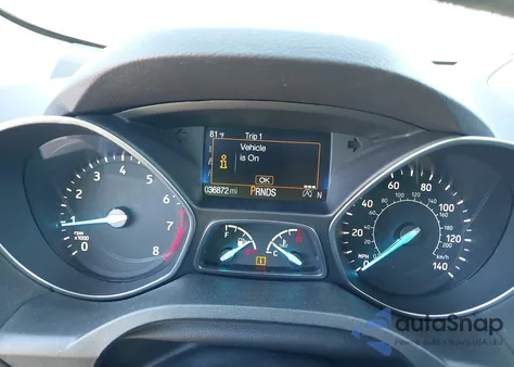 2018 Ford Escape Titanium z USA, uszkodzony, nr VIN 1FMCU0J95JUB36676